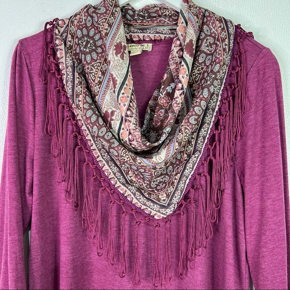 ENERGÉ WORLD WEAR Fringe Scarf Top Size Large NWT - Picture 2 of 8